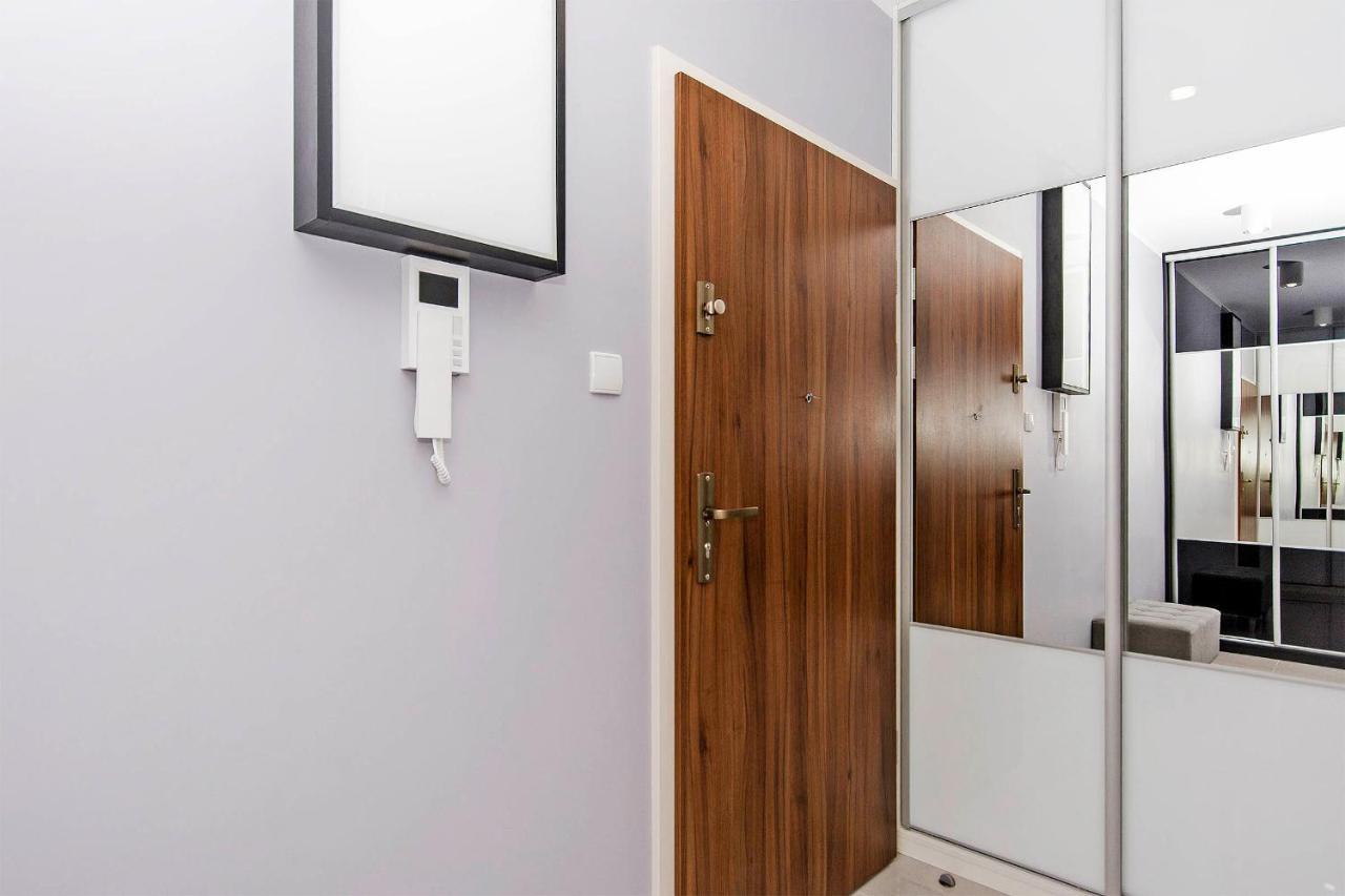 Stylish Apartment Oldtown Riverview Balcony Danzig Exterior foto
